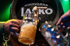 Pivo in cvetje - Lasko 10