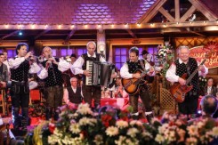 SLOVENSKI POZDRAV 1127511 iberg-rtvslo-103 large